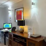 Heated Toilet Seat - Air Conditioning- Hot Tub Spa - Dryer - Electrical Bbq Grill - Pool - Arcade Games At Golden Swan Holiday House