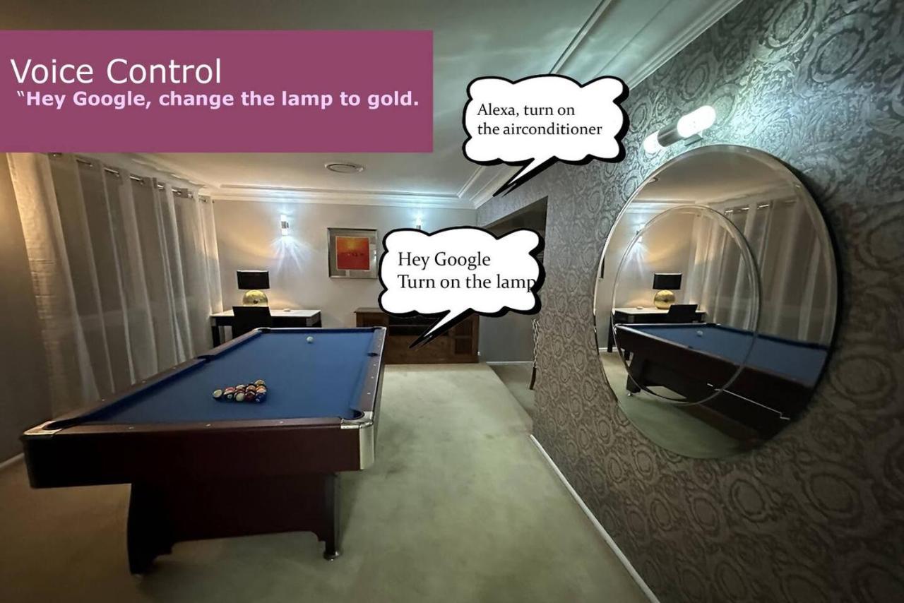 Heated Toilet Seat - Air Conditioning- Hot Tub - Dryer - Electrical Bbq Grill - Pool - Arcade Games At Golden Swan House Casa vacanze